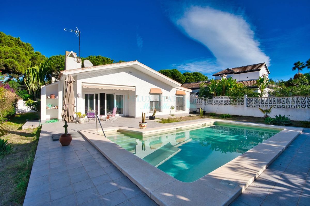 Villa for sale in Marbesa, Marbella East