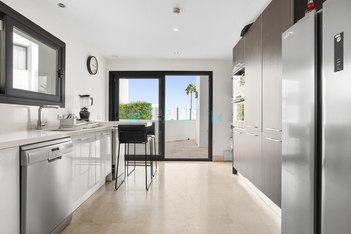 Villa en alquiler en Benahavis