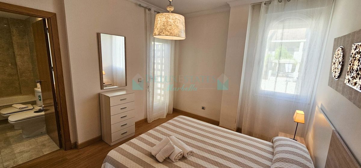 Apartment for sale in El Paraiso, Estepona