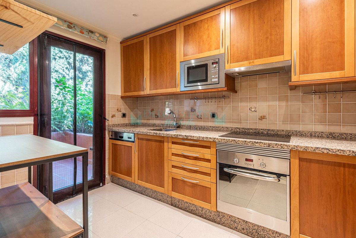 Town House for rent in Marbella Golden Mile