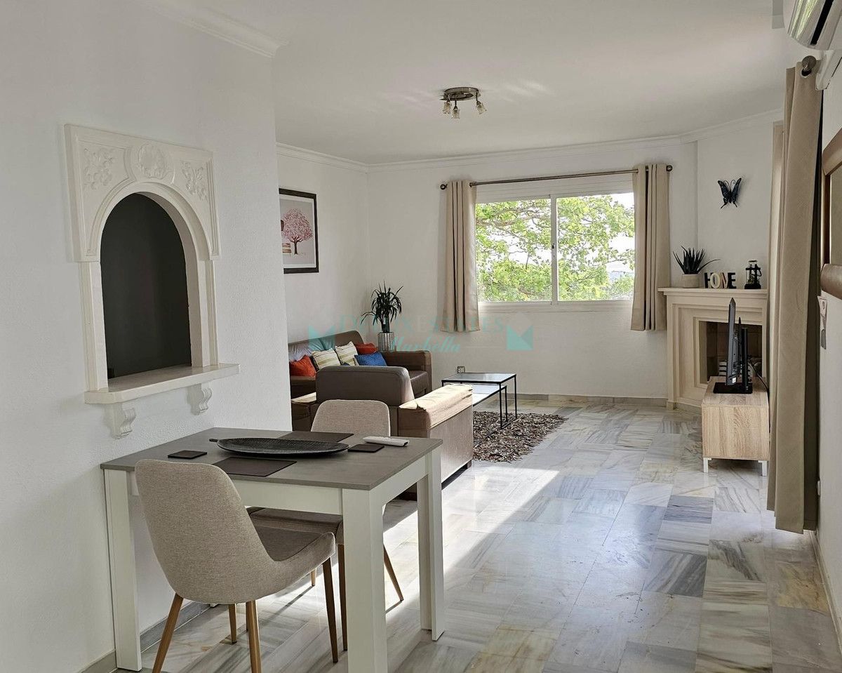 Apartamento en venta en Estepona