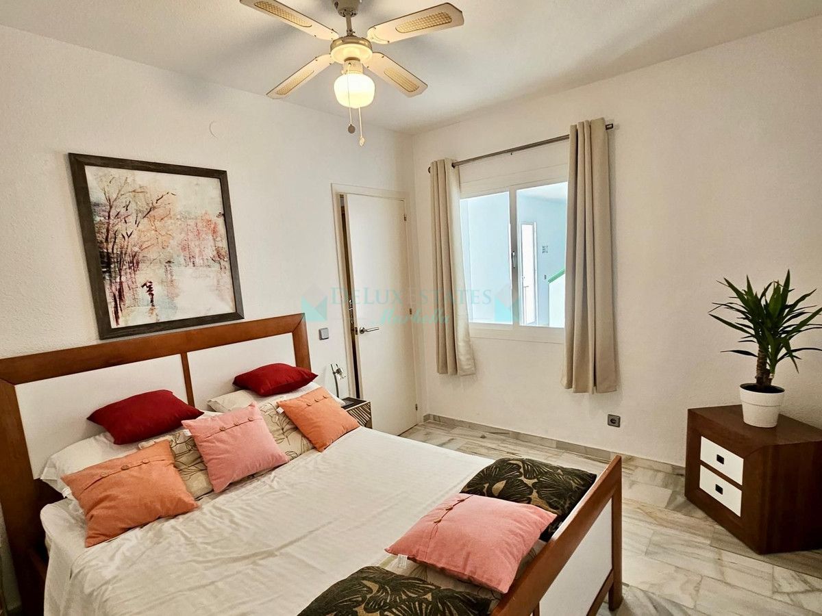 Apartamento en venta en Estepona