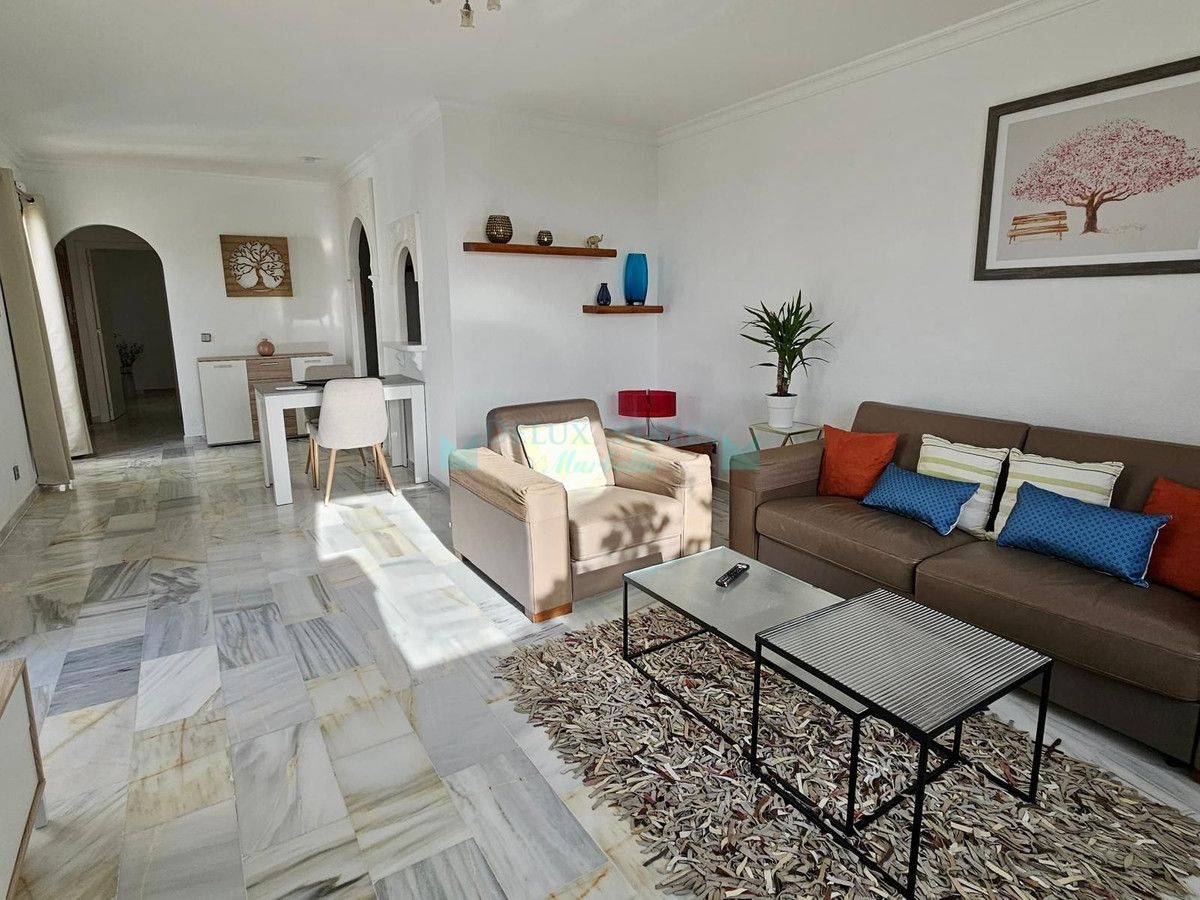 Apartamento en venta en Estepona