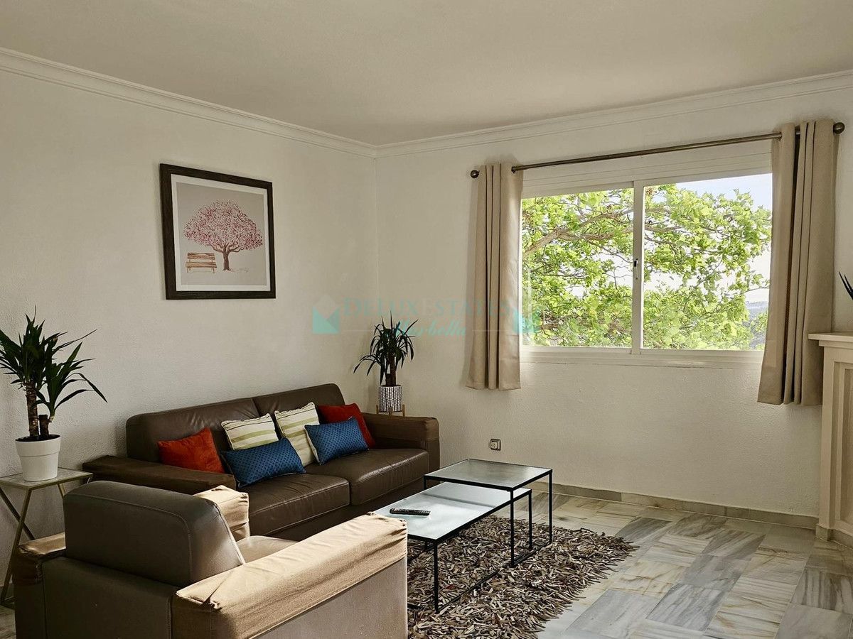 Apartamento en venta en Estepona