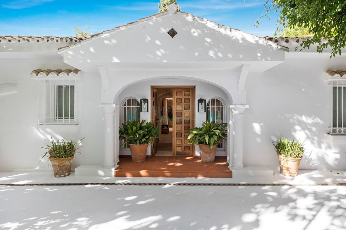Villa en venta en Hacienda las Chapas, Marbella Este