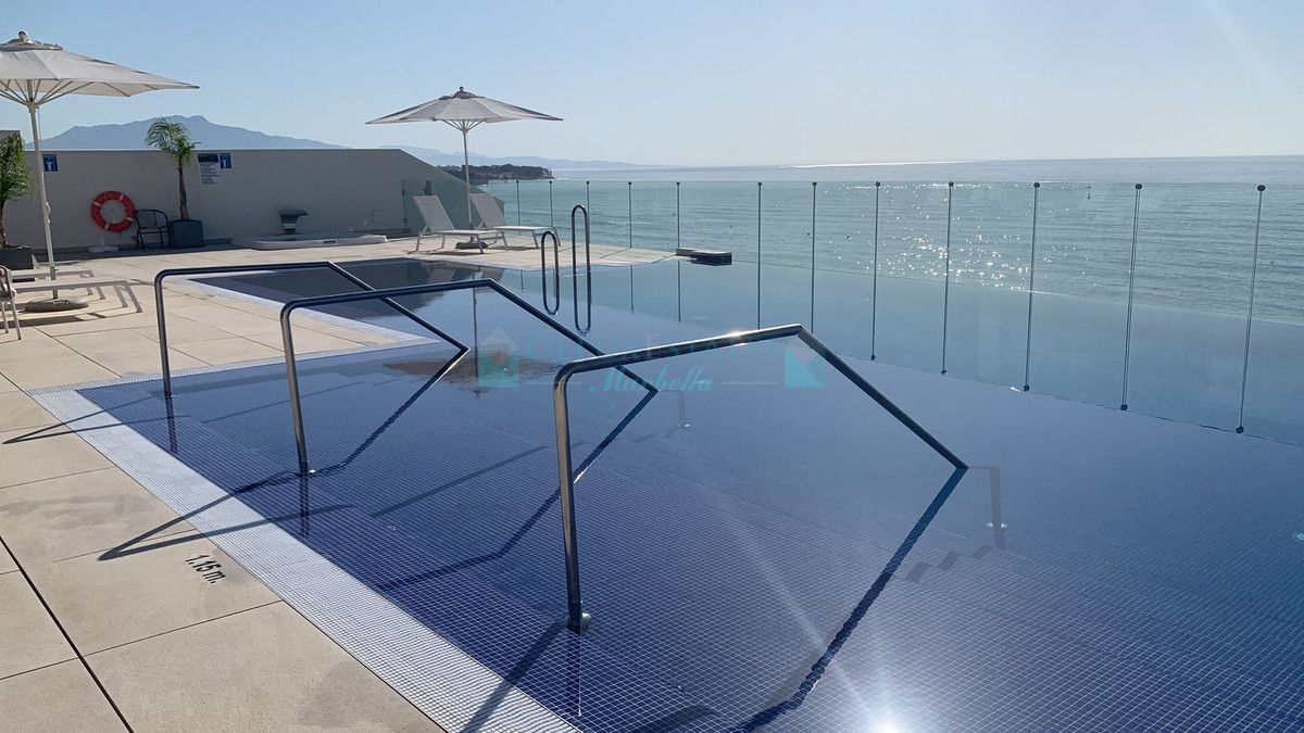 Penthouse for sale in Estepona