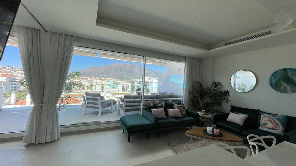 Penthouse for sale in Estepona