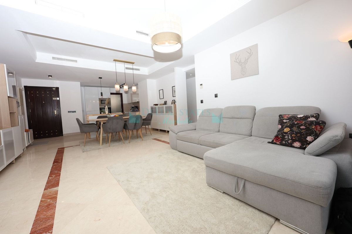 Apartamento Planta Baja en venta en La Mairena, Marbella Este