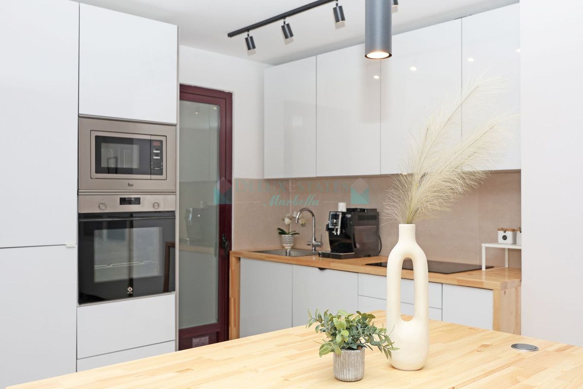 Apartamento Planta Baja en venta en La Mairena, Marbella Este