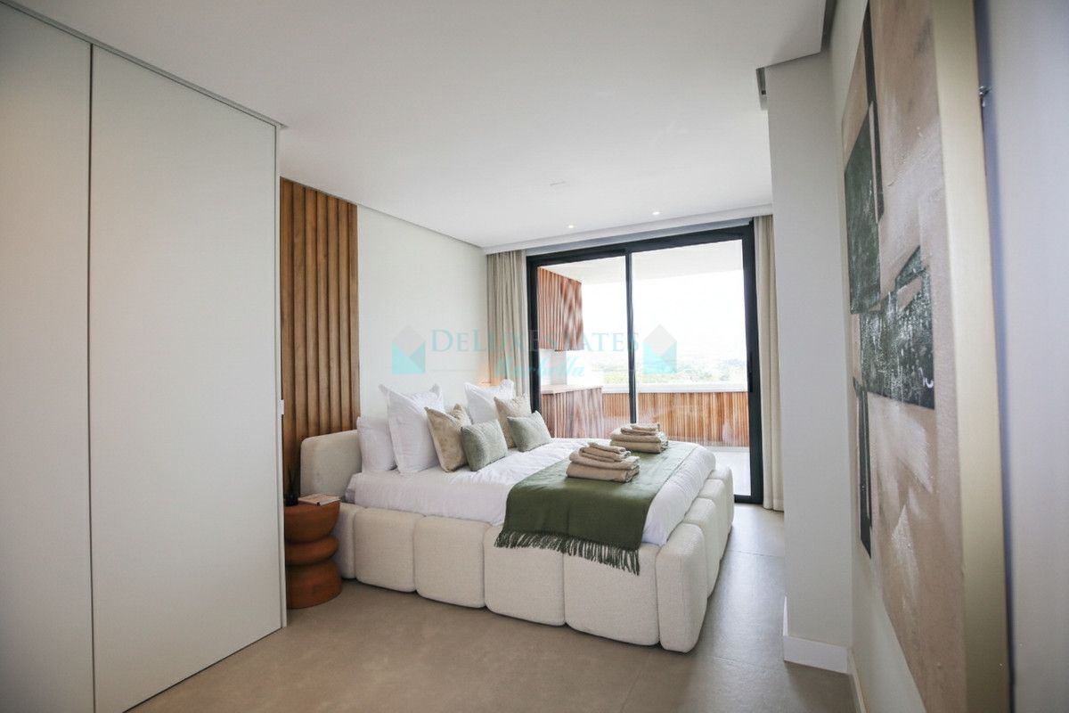 Penthouse for sale in Nueva Andalucia