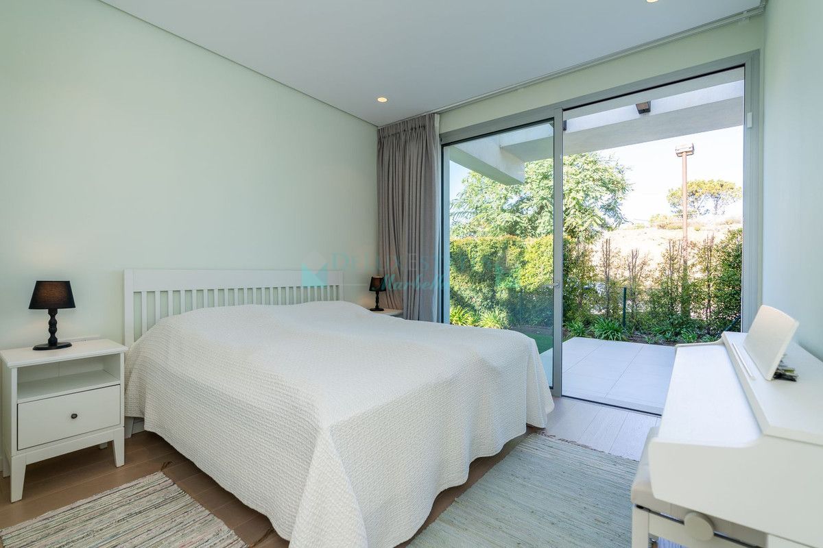 Apartamento en venta en Benahavis