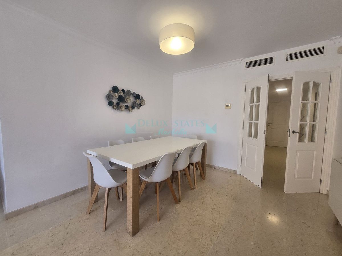 Apartamento Planta Baja en venta en Elviria, Marbella Este