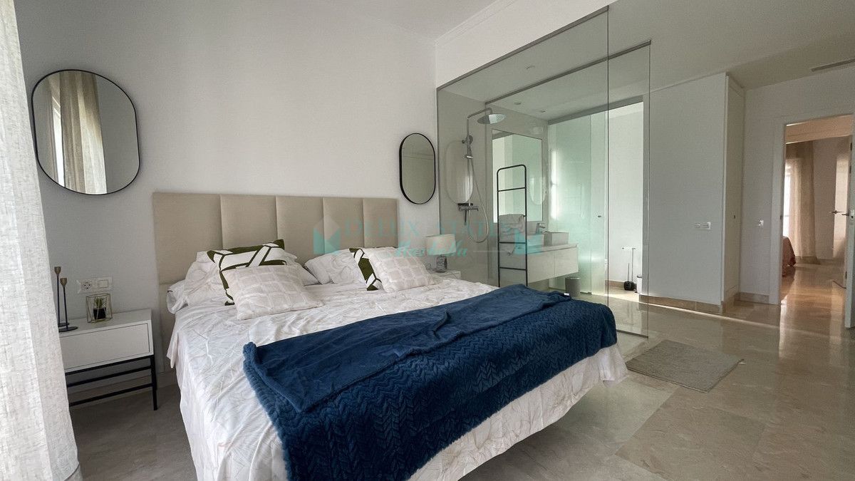 Apartamento en alquiler en El Paraiso, Estepona
