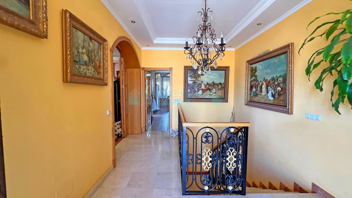 Villa for sale in La Reserva de Marbella, Marbella East