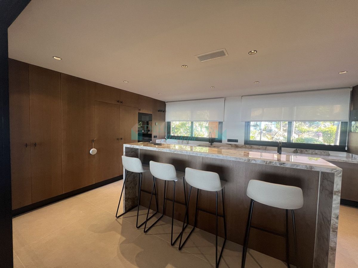 Apartment for sale in Nueva Andalucia