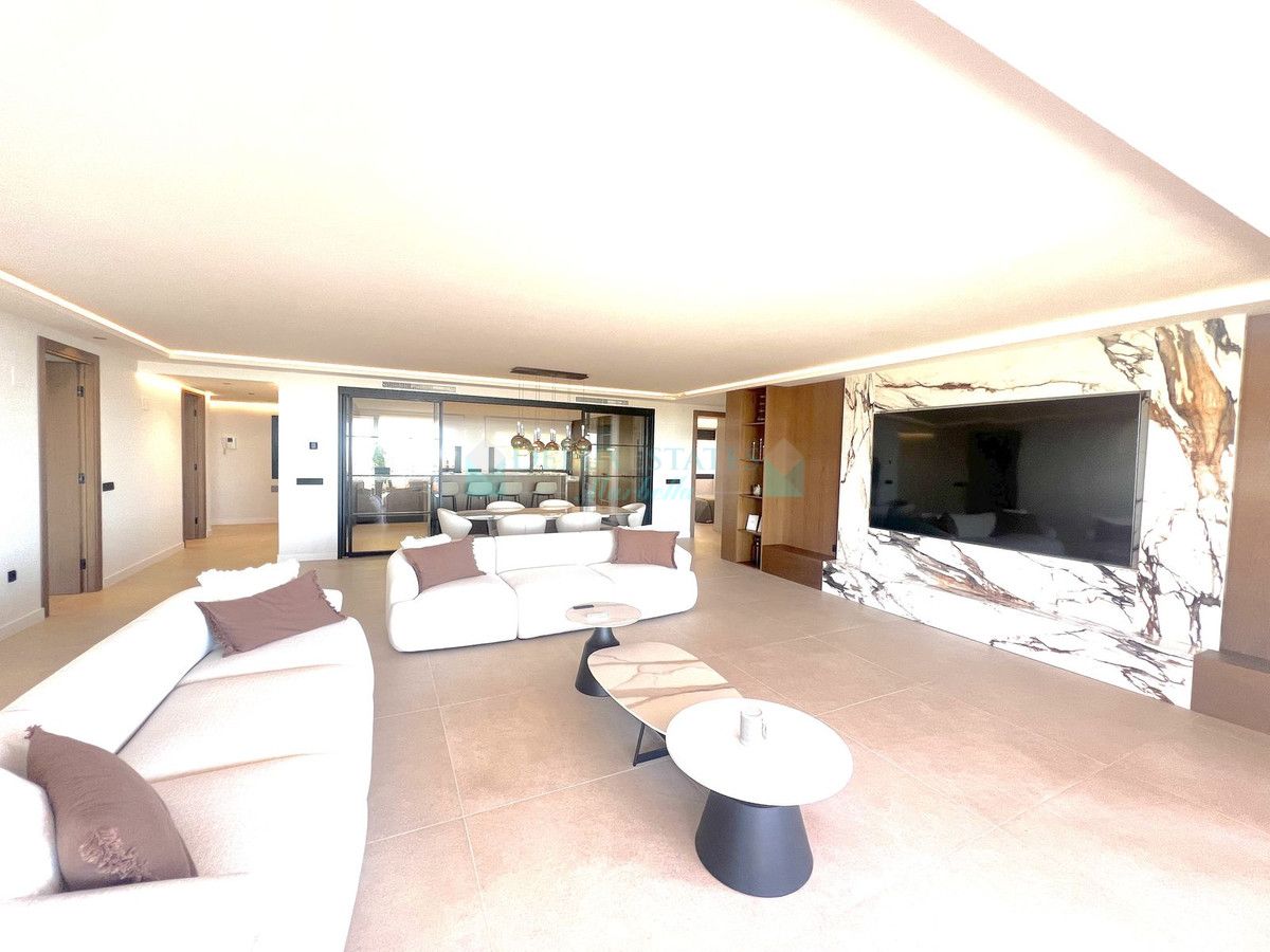 Apartment for sale in Nueva Andalucia