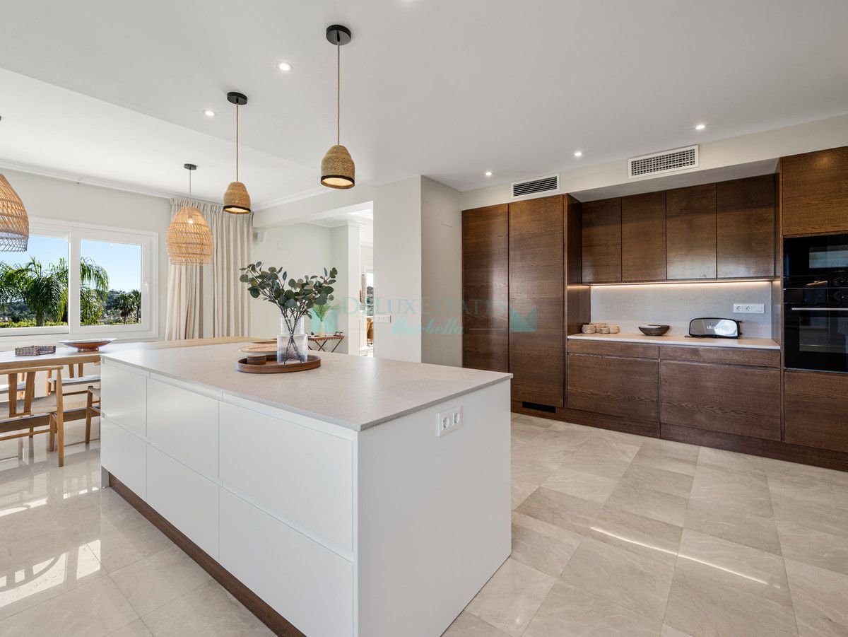 Villa for rent in Nueva Andalucia