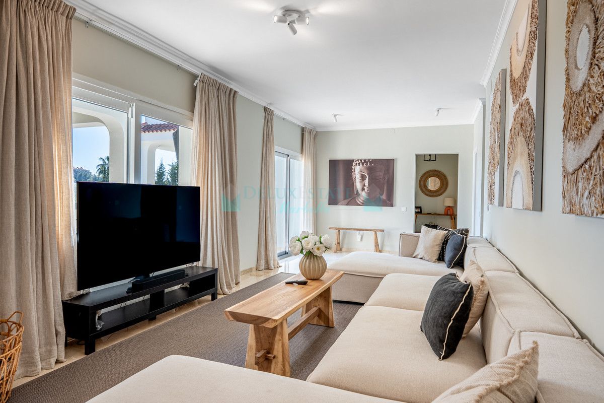 Villa for rent in Nueva Andalucia