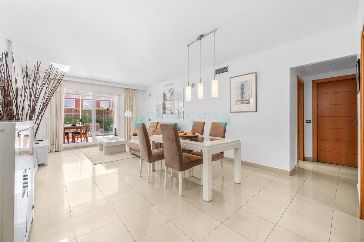 Apartamento Planta Baja en venta en Estepona