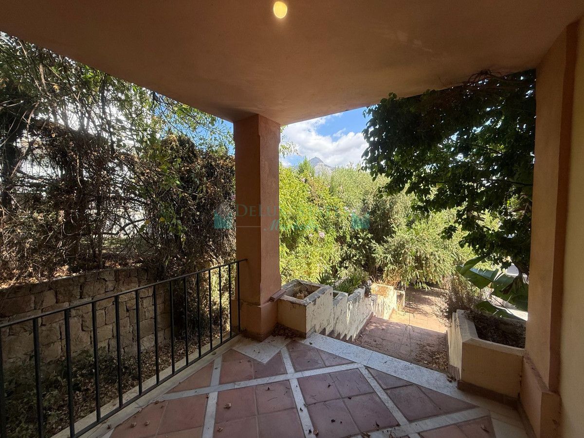 Town House for sale in Nueva Andalucia