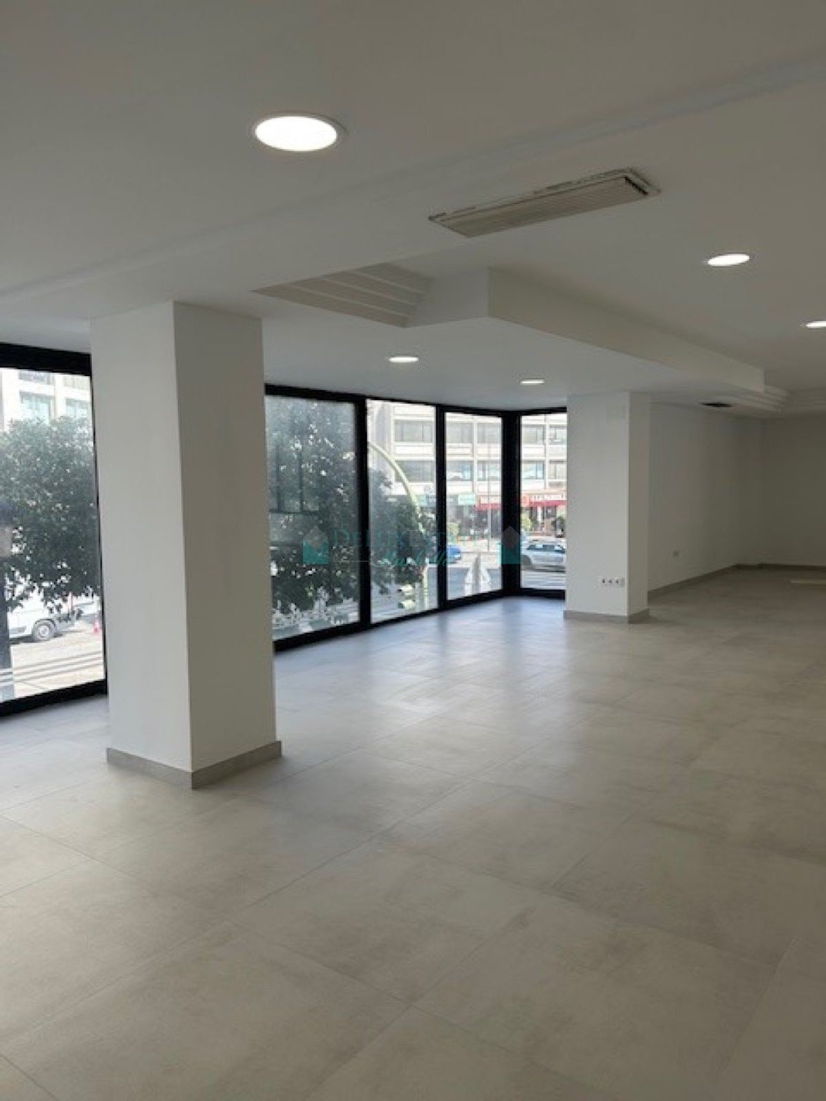 Office for rent in Marbella