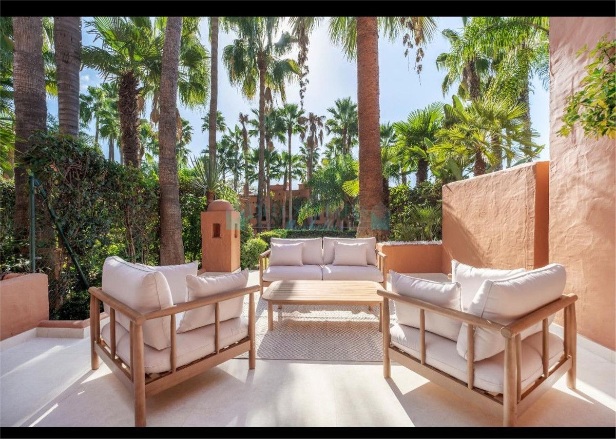 Town House for rent in Marbella