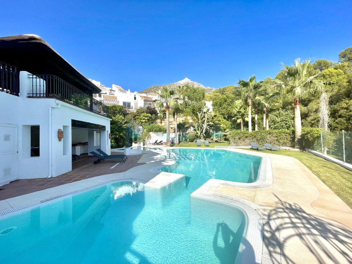 Town House for sale in Marbella