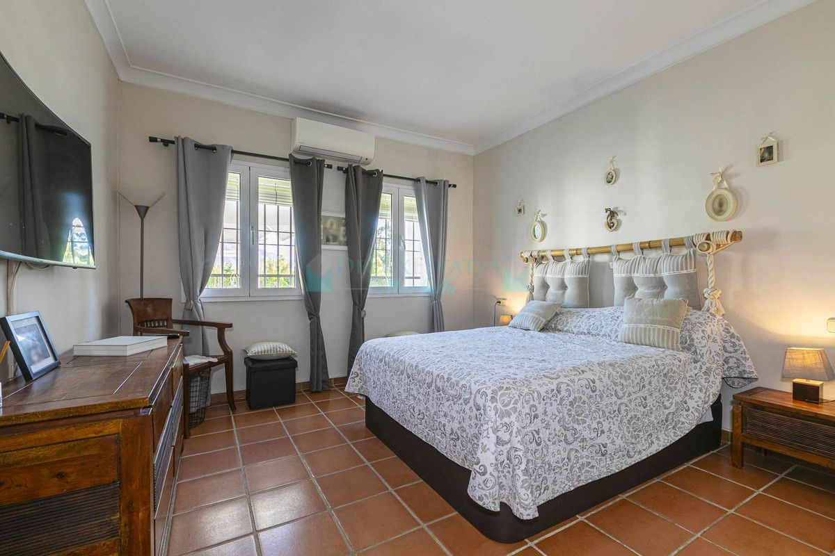 Villa en venta en Benahavis