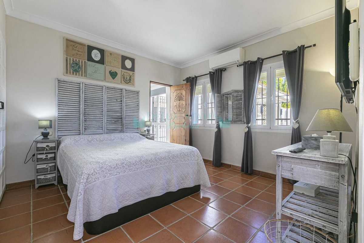 Villa en venta en Benahavis