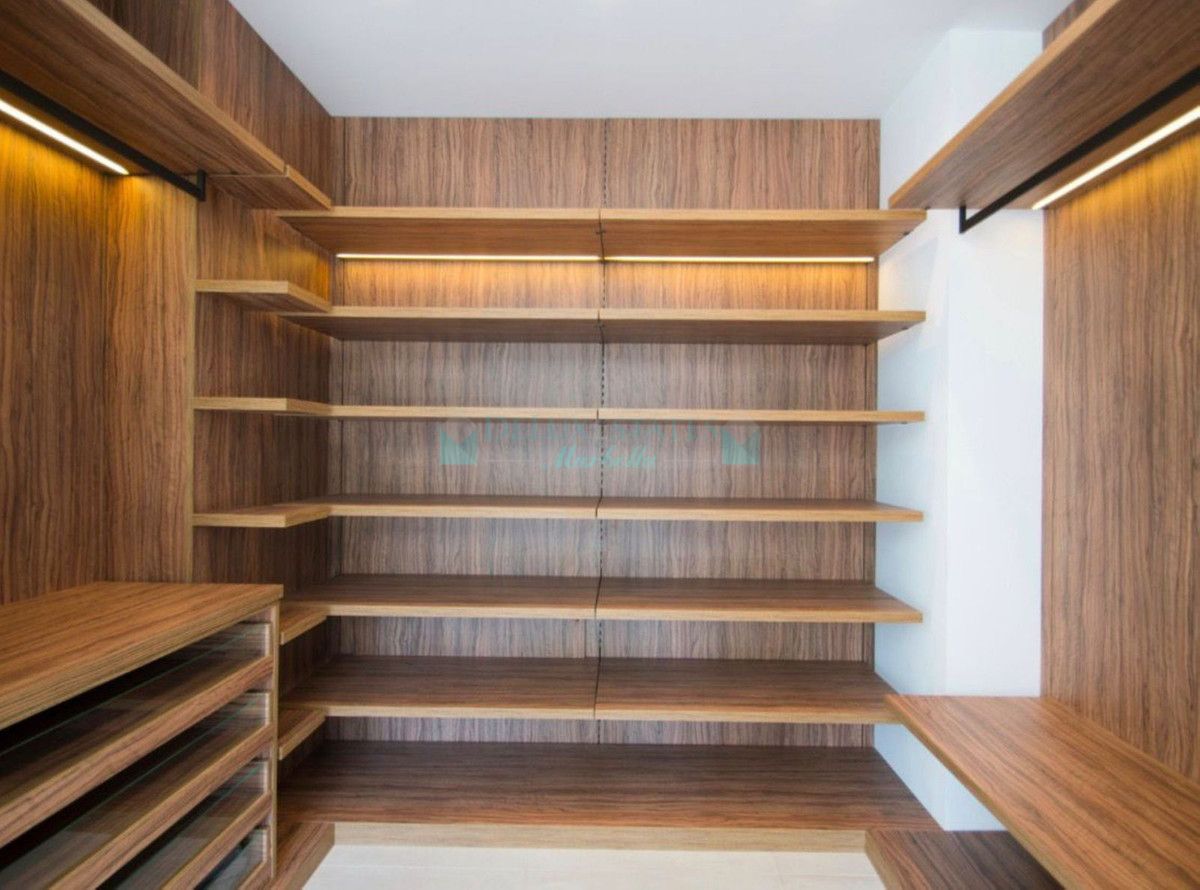 Villa for rent in Nueva Andalucia