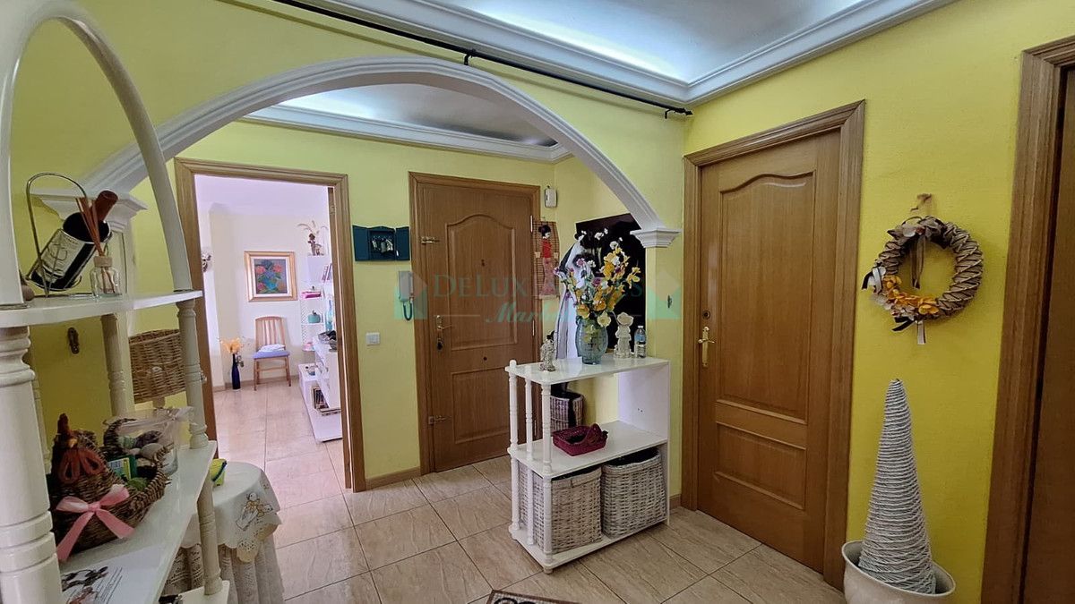 Apartamento en venta en Estepona
