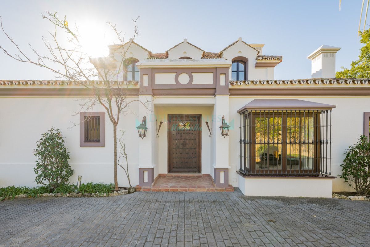 Villa en venta en Benahavis