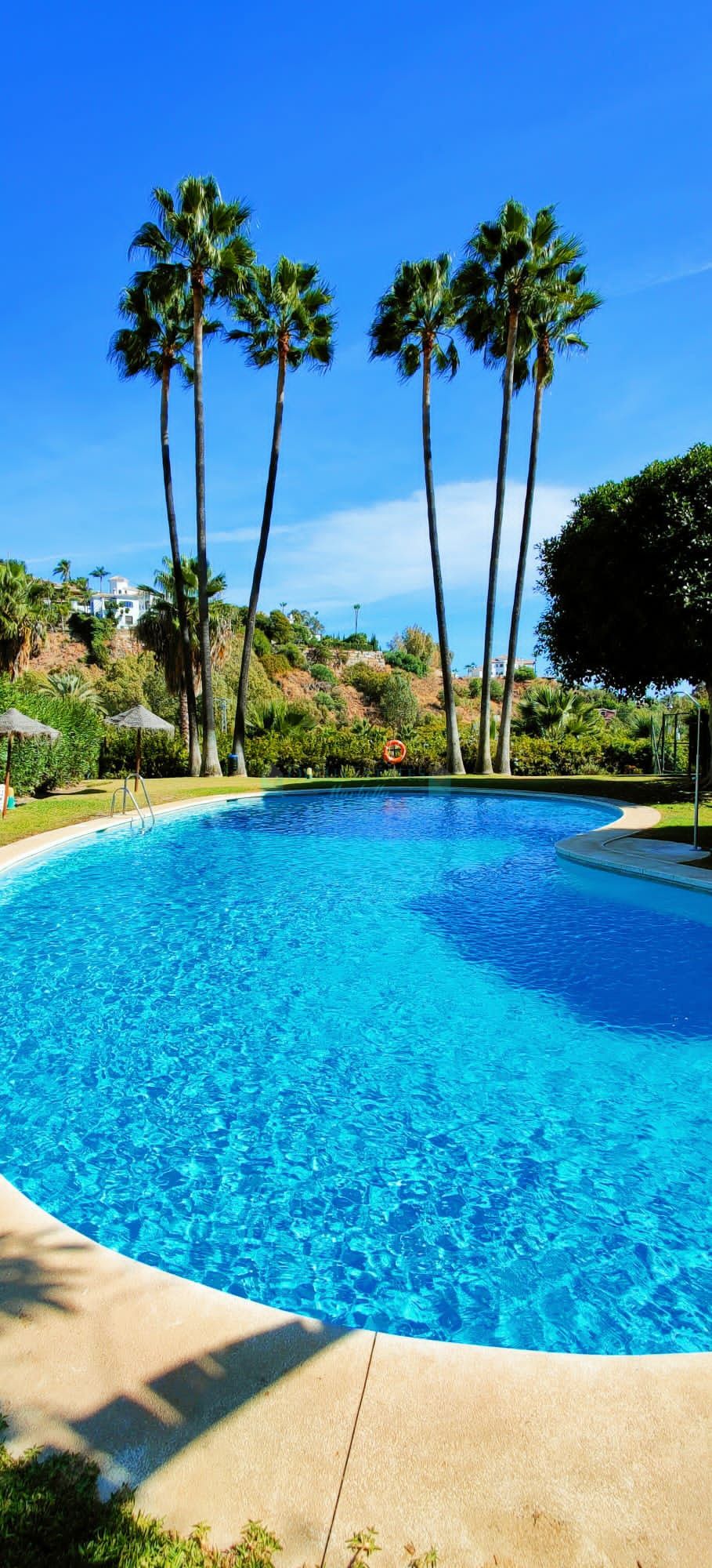 Semi Detached Villa for rent in La Quinta, Benahavis