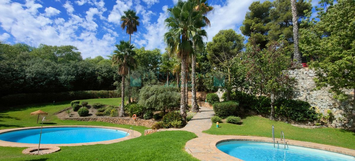 Semi Detached Villa for rent in La Quinta, Benahavis