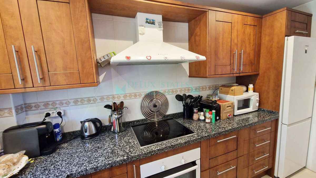 Town House for sale in Estepona