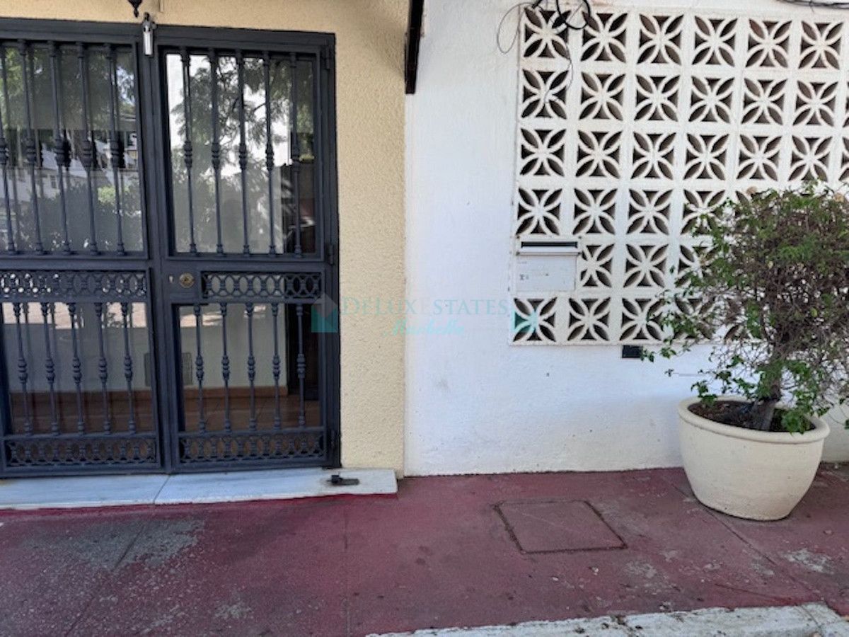 Studio for sale in Nueva Andalucia