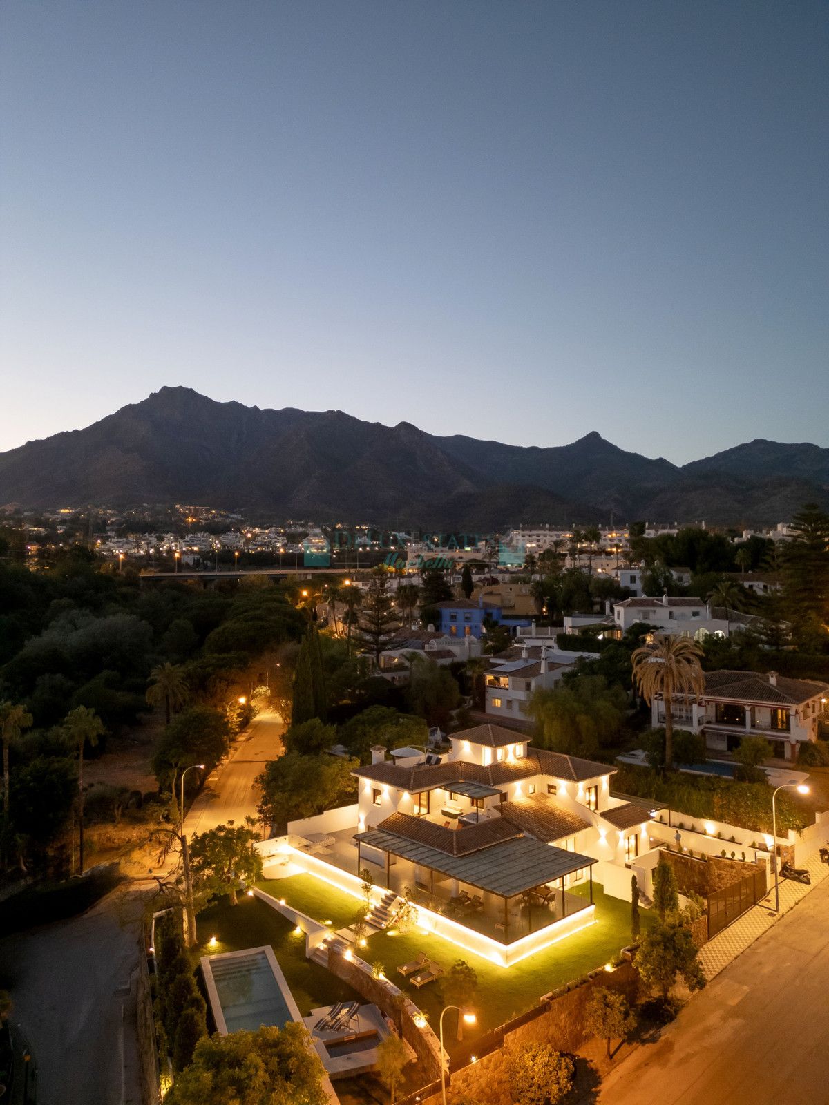 Villa en venta en Marbella Golden Mile