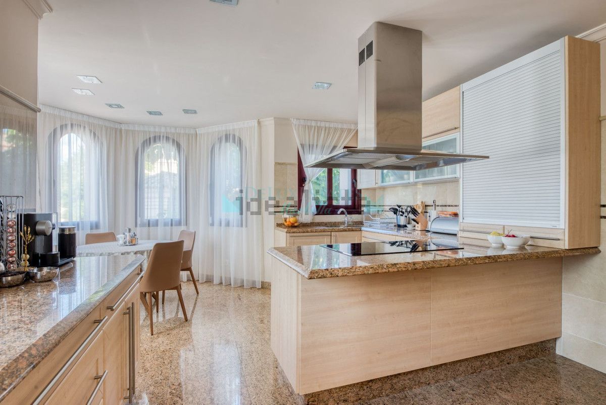 Villa for rent in Los Flamingos, Benahavis