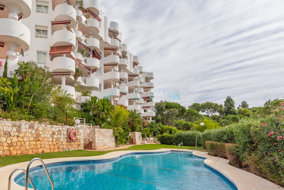 Apartamento Planta Baja en venta en Rio Real, Marbella Este