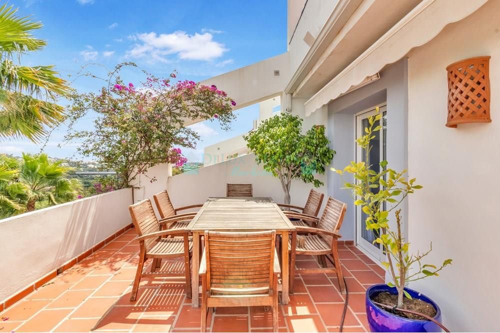 Apartment for sale in La Quinta, Benahavis