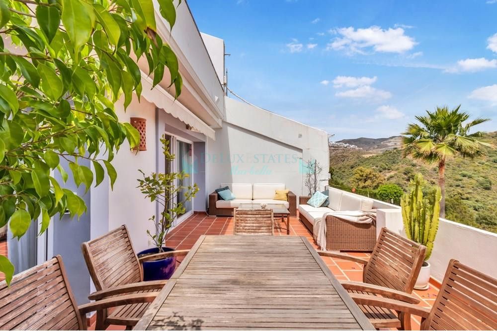 Apartment for sale in La Quinta, Benahavis