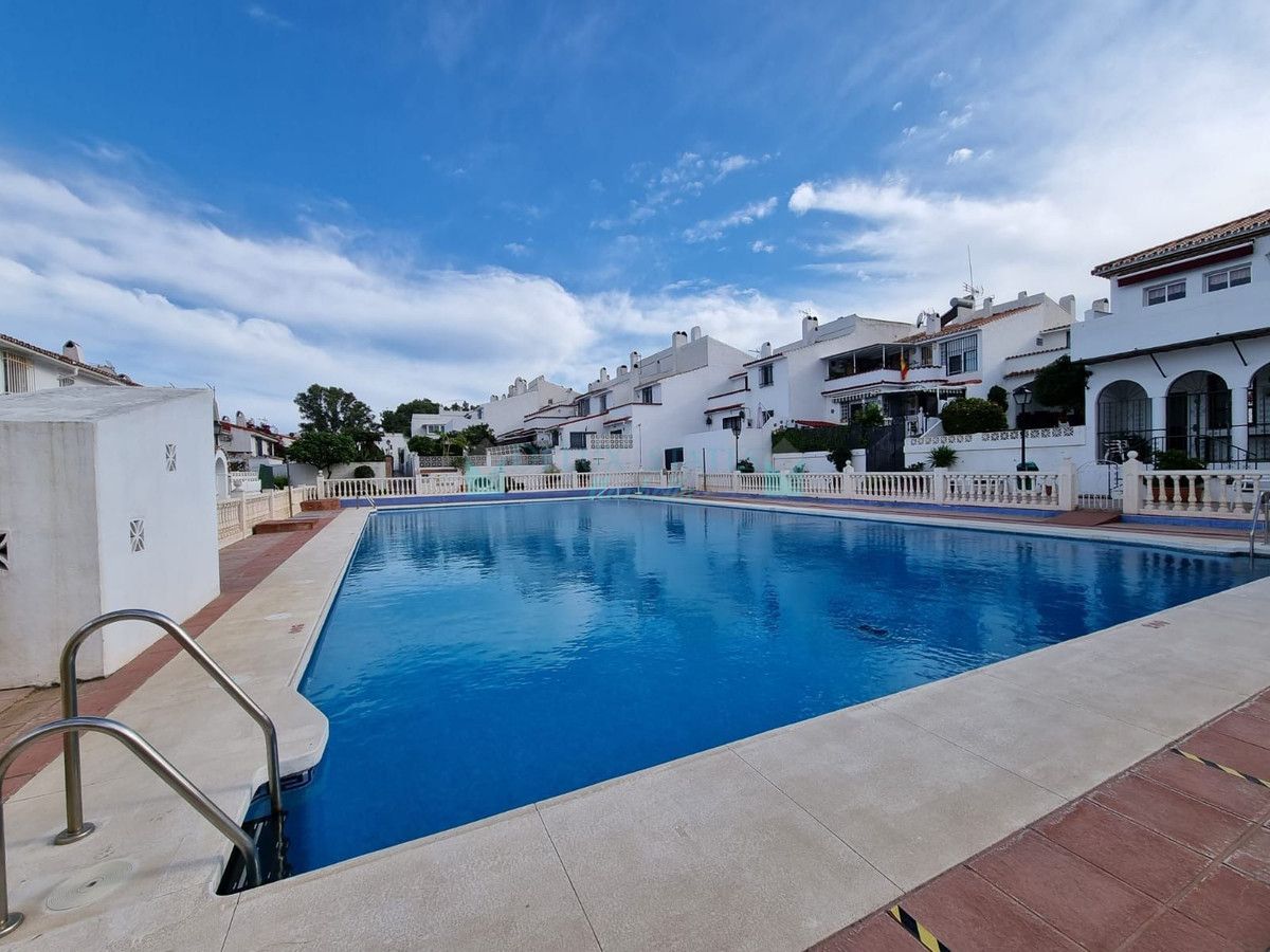 Town House for sale in Atalaya, Estepona