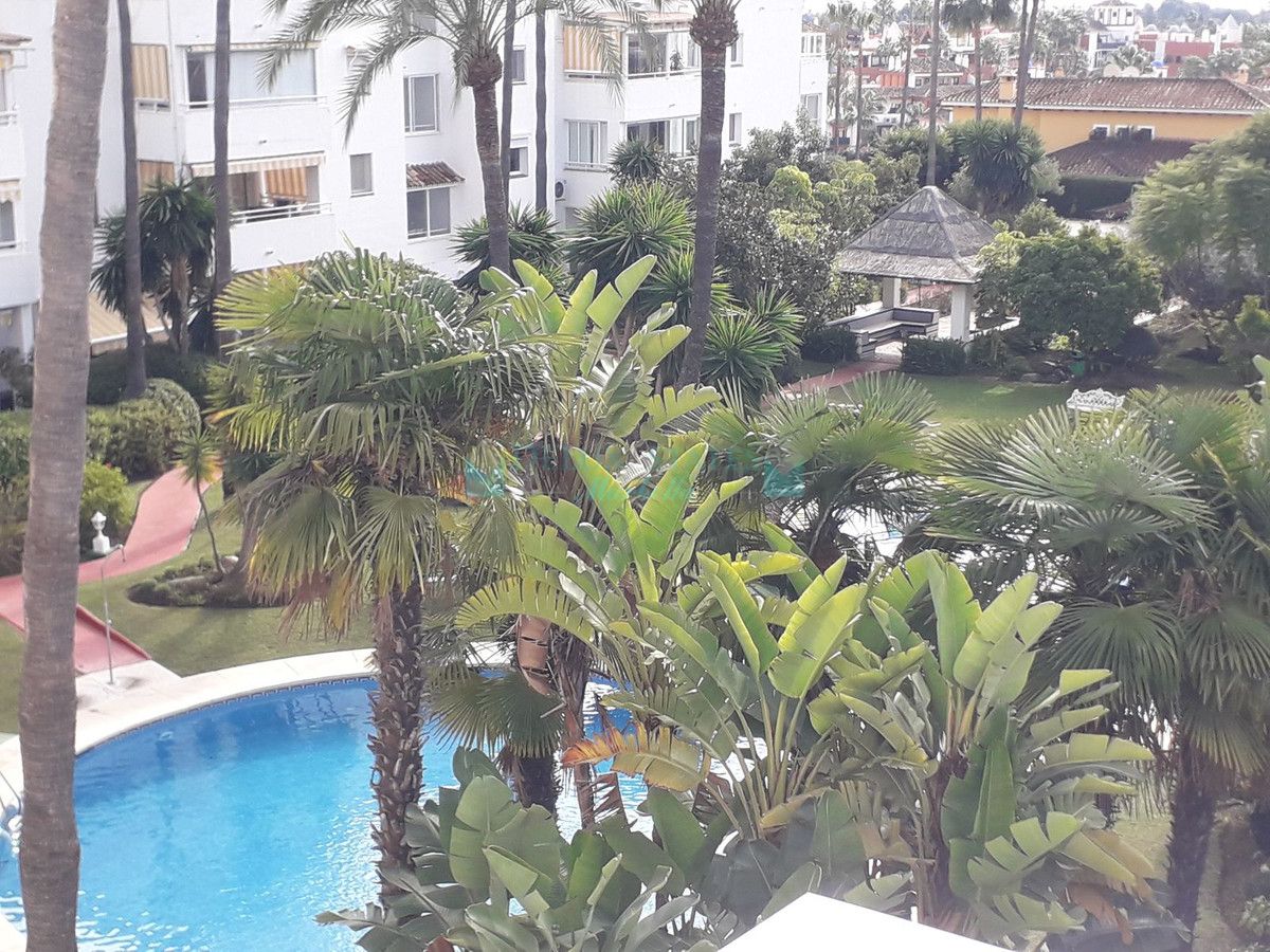 Ground Floor Apartment for rent in Atalaya, Estepona