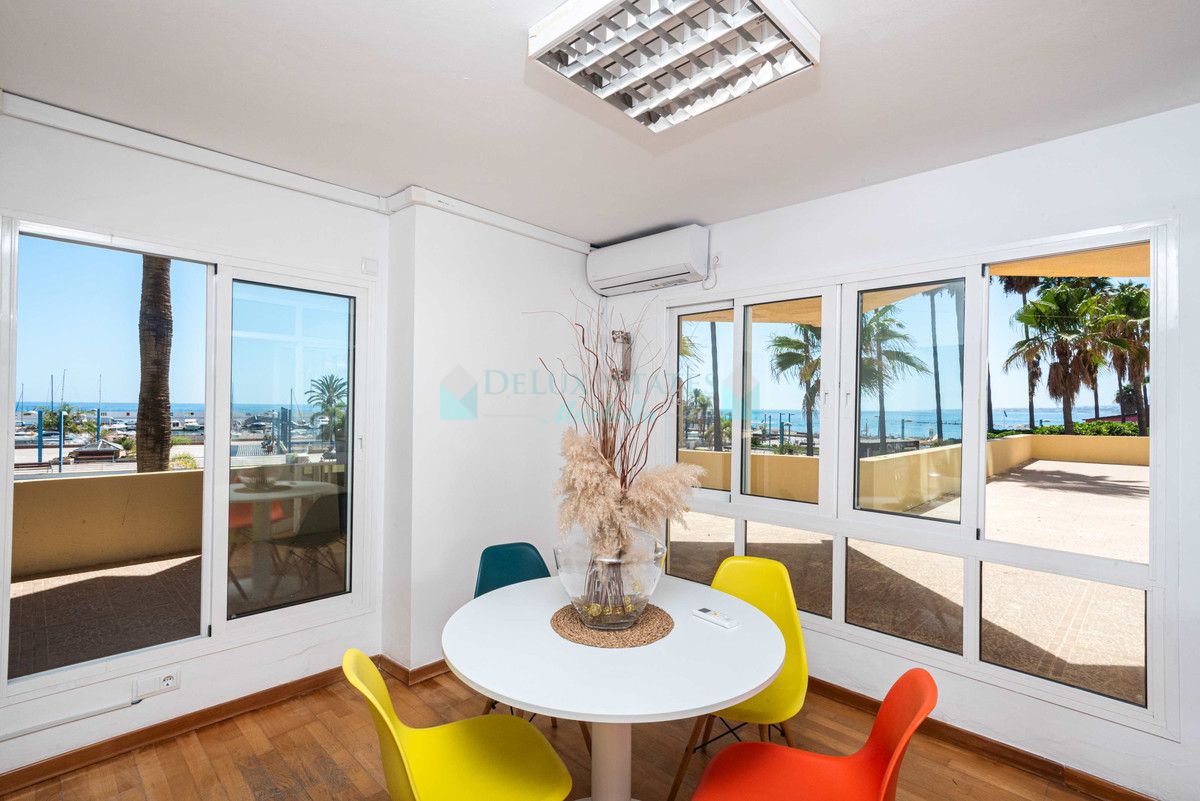 Oficina en venta en Marbella