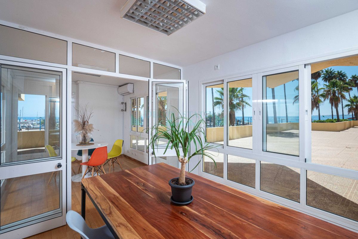 Oficina en venta en Marbella