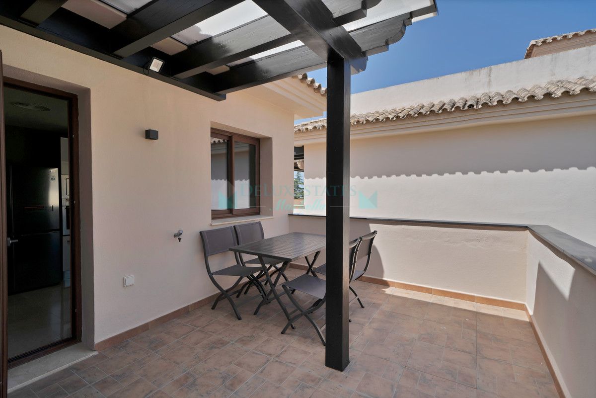 Penthouse for sale in Nueva Andalucia