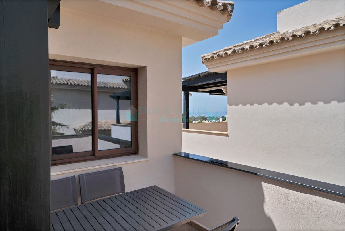 Penthouse for sale in Nueva Andalucia