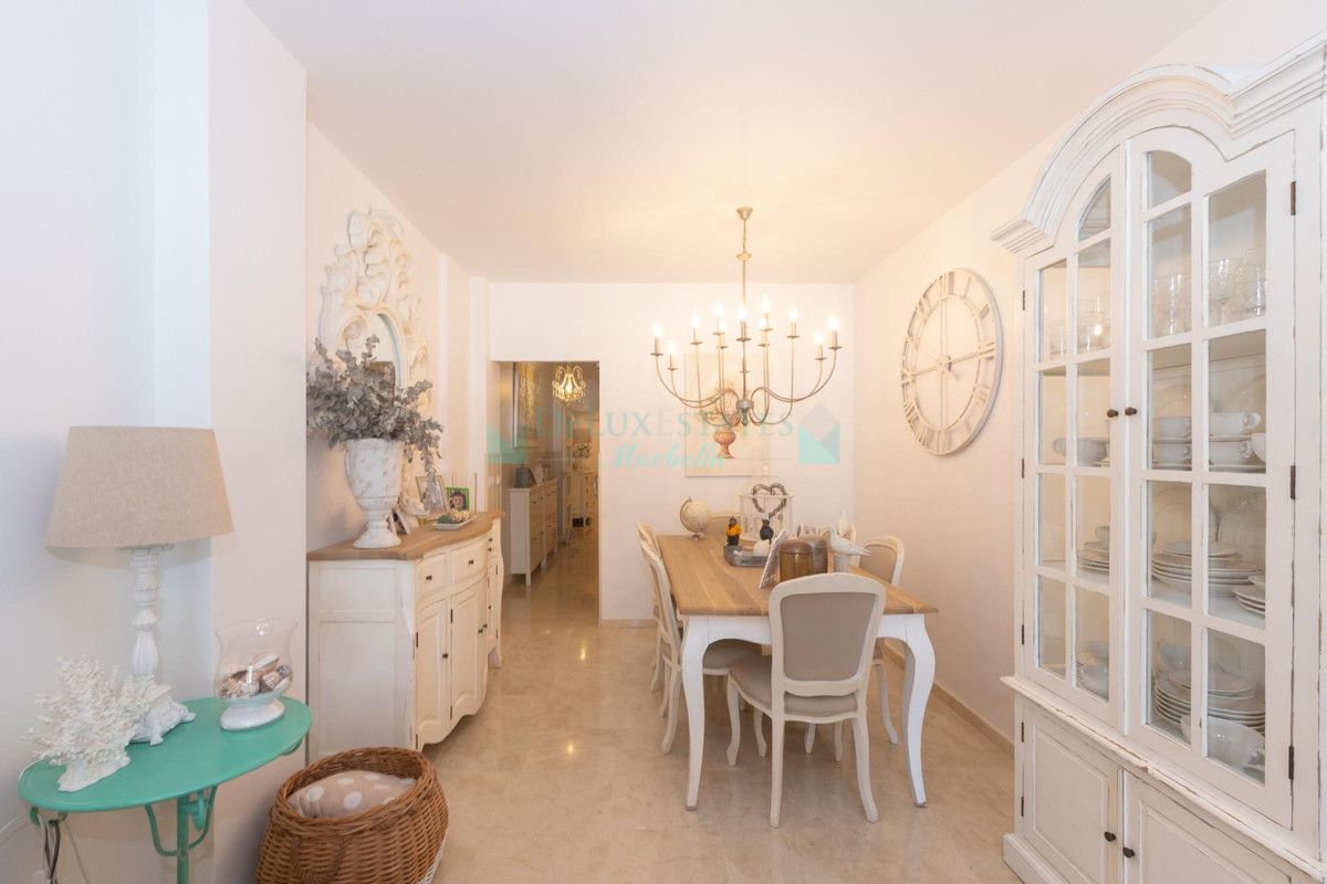 Apartment for sale in Estepona