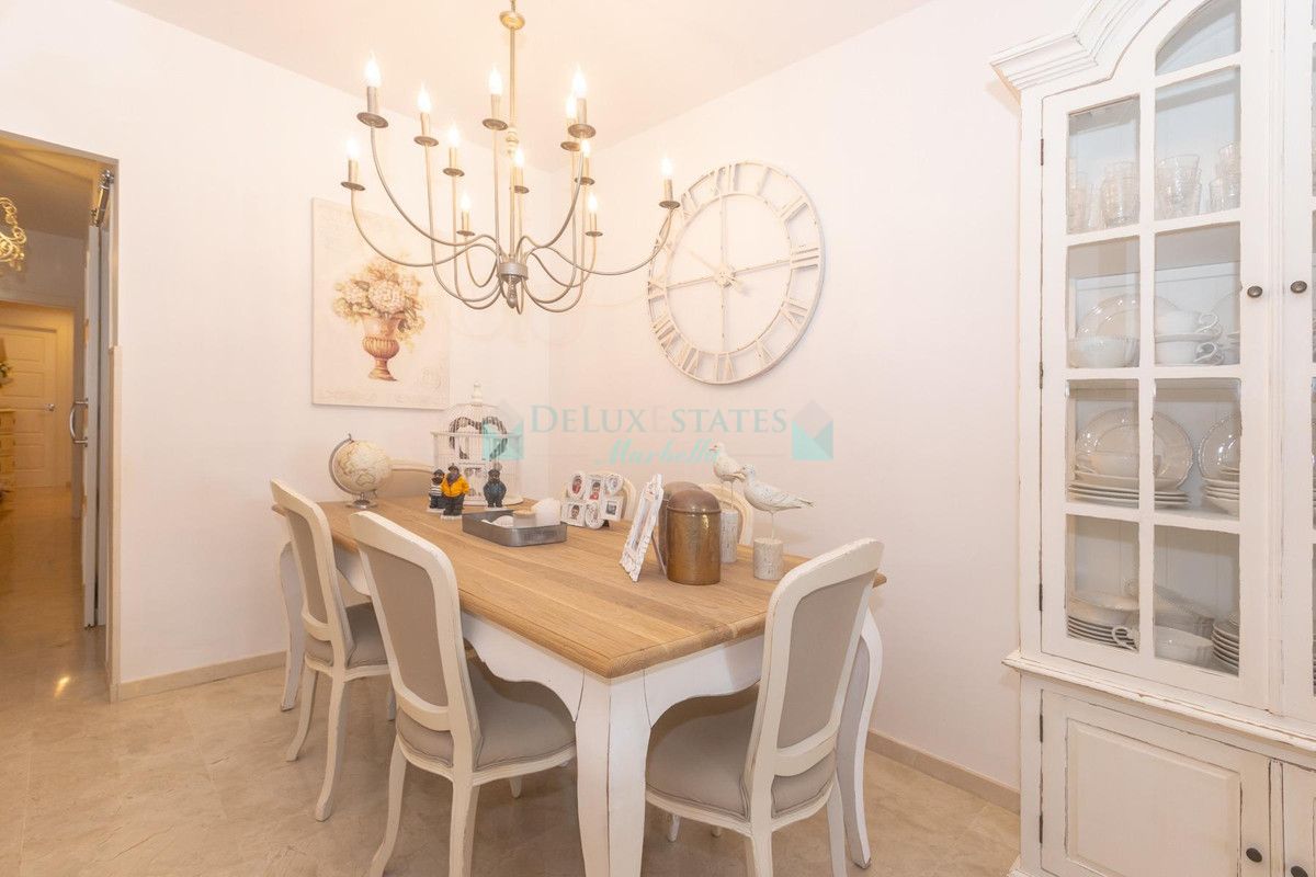 Apartment for sale in Estepona