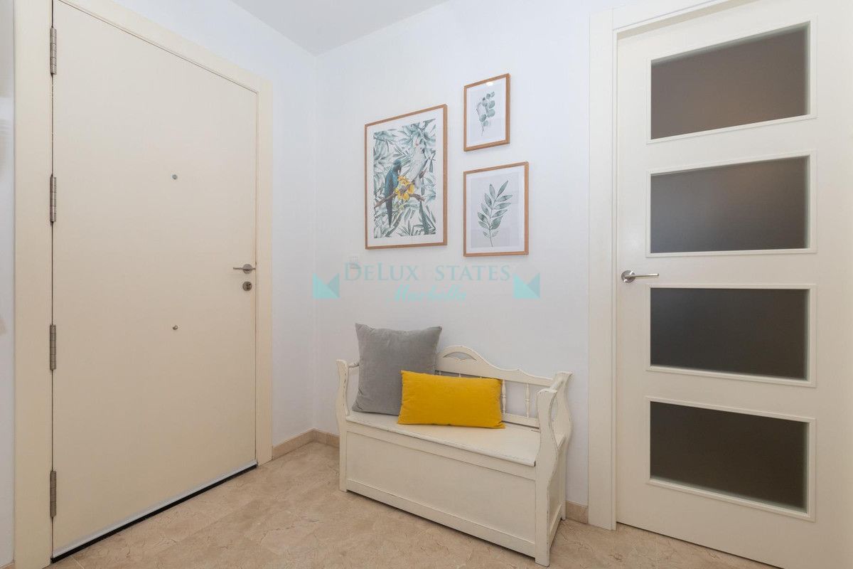 Apartment for sale in Estepona